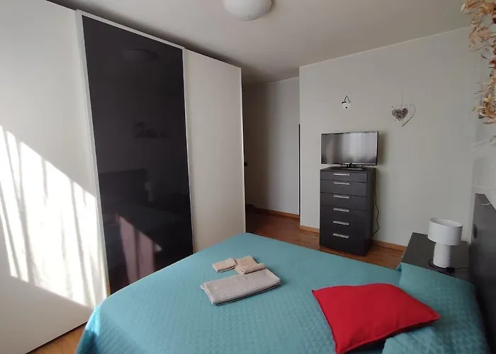 Residenza Tra Parma E Fiere Apartamento *